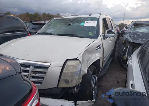 2008 Cadillac Escalade Standard from USA, damaged, VIN 1GYEC63868R197355